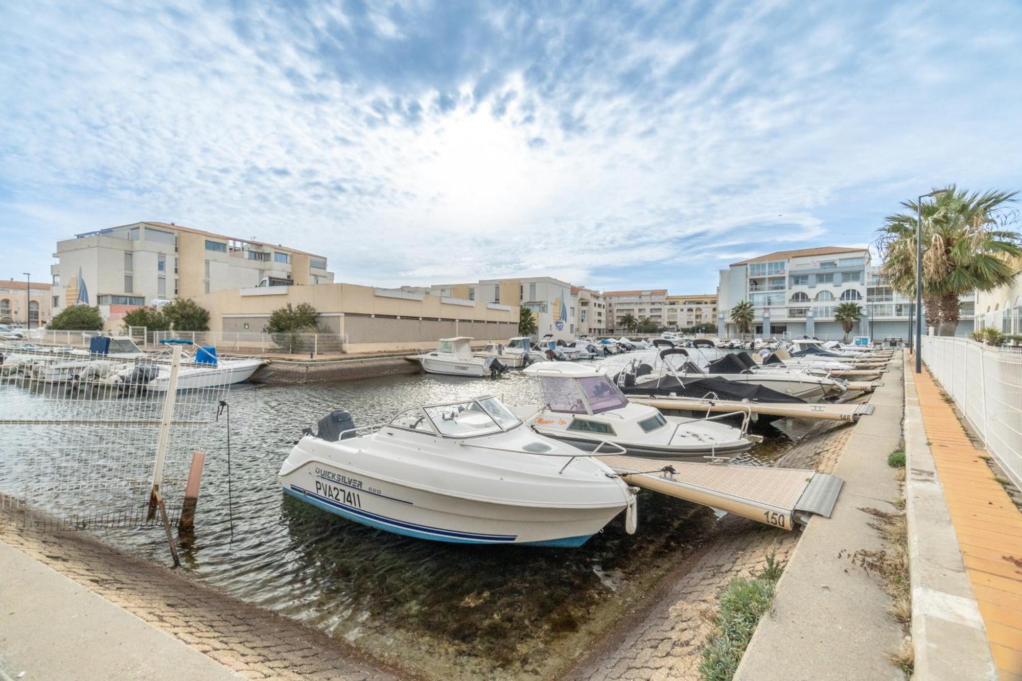 Appt T2 Cabine Clim Parking Privee Vu Mer Sète Exteriér fotografie